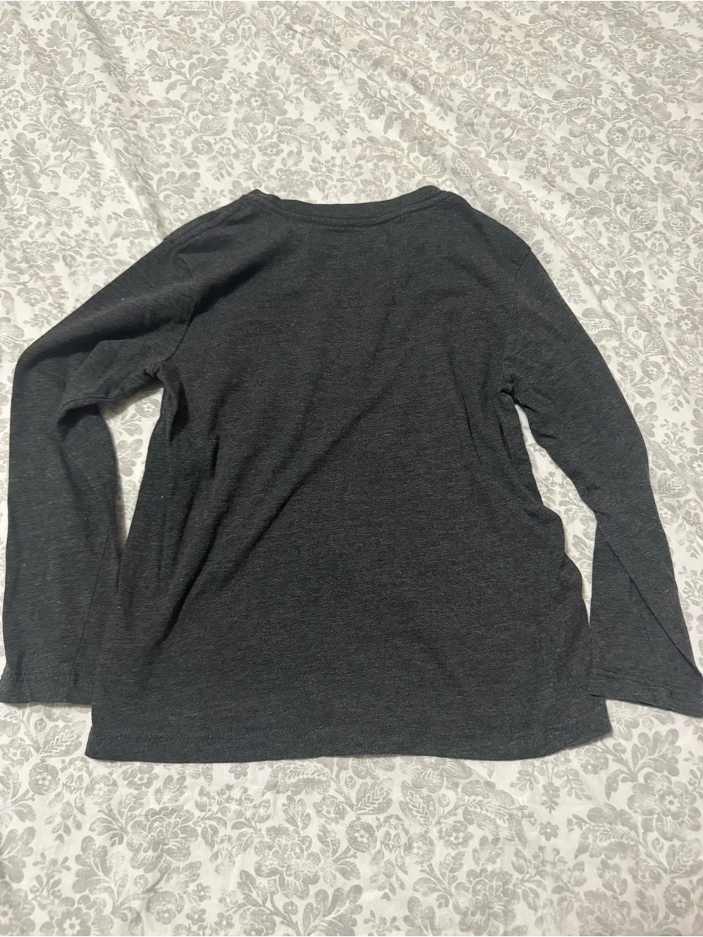 Old Navy Dark Gray Long Sleeve Tee
